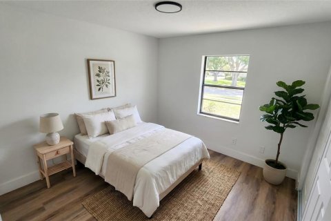 House in Kissimmee, Florida 4 bedrooms, 171.13 sq.m. № 2094302 - photo 17