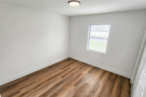 House in Kissimmee, Florida 4 bedrooms, 171.13 sq.m. № 2094302 - photo 16