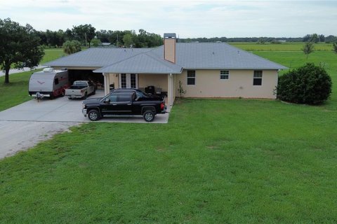 House in Arcadia, Florida 3 bedrooms, 161.65 sq.m. № 1844554 - photo 2