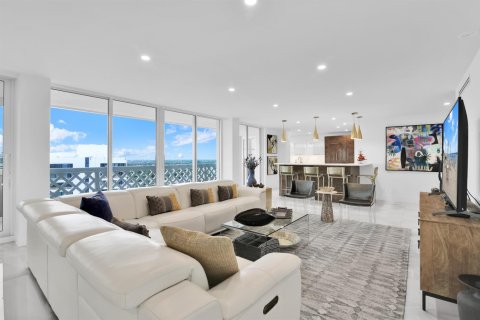 Condo in Boca Raton, Florida, 3 bedrooms  № 2387958 - photo 13
