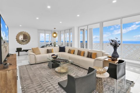 Condo in Boca Raton, Florida, 3 bedrooms  № 2387958 - photo 2