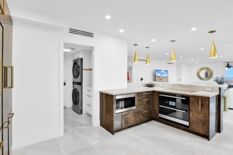 Condo in Boca Raton, Florida, 3 bedrooms  № 2387958 - photo 20