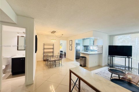 Condo in Sunny Isles Beach, Florida, 3 bedrooms  № 2053100 - photo 7