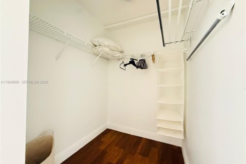 Condo in Sunny Isles Beach, Florida, 3 bedrooms  № 2053100 - photo 17