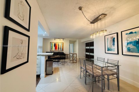 Condo in Sunny Isles Beach, Florida, 3 bedrooms  № 2053100 - photo 8