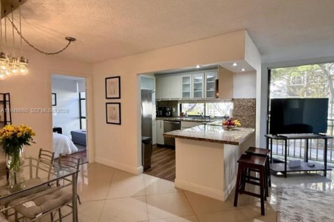 Condo in Sunny Isles Beach, Florida, 3 bedrooms  № 2053100 - photo 6