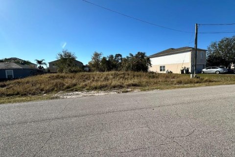 Land in Kissimmee, Florida № 1827402 - photo 1