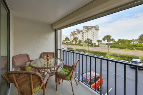 Condo in Clearwater, Florida, 2 bedrooms  № 2099378 - photo 30