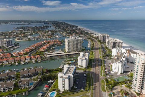 Condo in Clearwater, Florida, 2 bedrooms  № 2099378 - photo 6