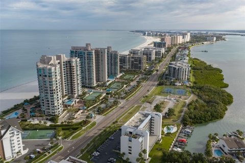 Condo in Clearwater, Florida, 2 bedrooms  № 2099378 - photo 3