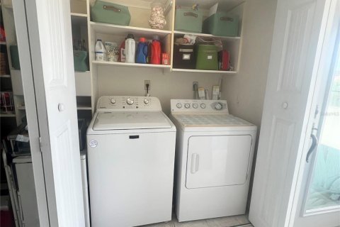 Condo in Clearwater, Florida, 2 bedrooms  № 2099378 - photo 27