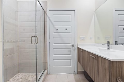 Copropriété à vendre à Doral, Floride: 3 chambres, 114.83 m2 № 1890692 - photo 25