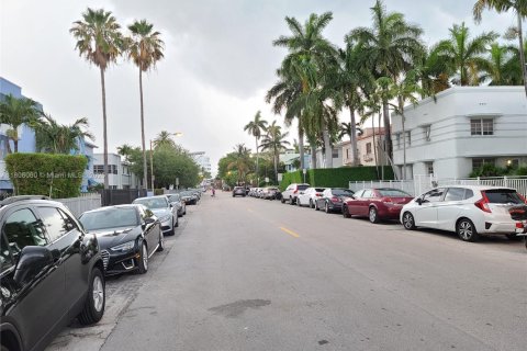 Снять в аренду кондоминиум в Майами-Бич, Флорида 1 спальня, 42.36м2, № 1787267 - фото 1