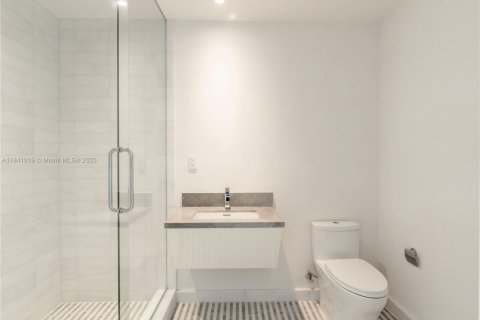 Condominio en venta en Miami, Florida, 2 dormitorios, 177.44 m2 № 1830271 - foto 19