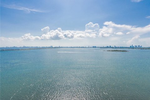 Condominio en venta en Miami, Florida, 2 dormitorios, 177.44 m2 № 1830271 - foto 10