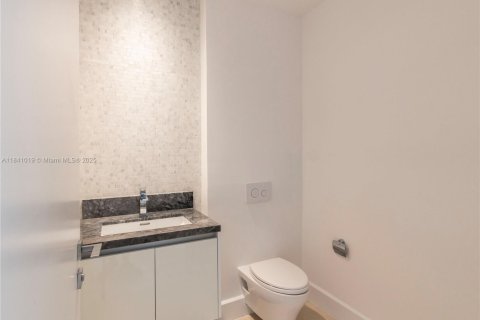 Condominio en venta en Miami, Florida, 2 dormitorios, 177.44 m2 № 1830271 - foto 23