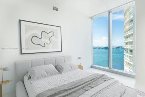 Condominio en venta en Miami, Florida, 2 dormitorios, 177.44 m2 № 1830271 - foto 18