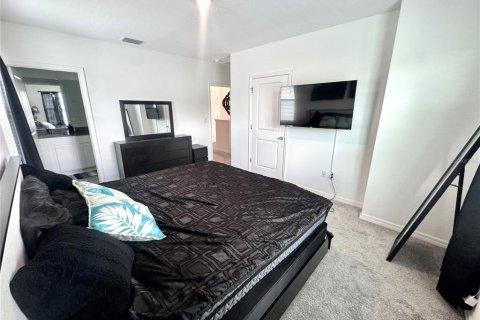 Townhouse in Tampa, Florida 3 bedrooms, 138.24 sq.m. № 2381143 - photo 17