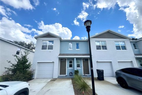 Townhouse in Tampa, Florida 3 bedrooms, 138.24 sq.m. № 2381143