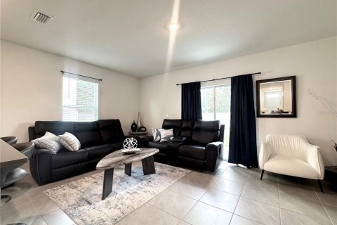 Townhouse in Tampa, Florida 3 bedrooms, 138.24 sq.m. № 2381143 - photo 7