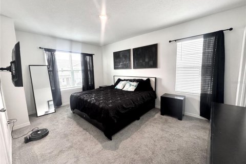 Townhouse in Tampa, Florida 3 bedrooms, 138.24 sq.m. № 2381143 - photo 15