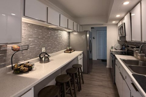 Купить кондоминиум в Лодерхилл, Флорида 2 спальни, 106.65м2, № 1974591 - фото 11