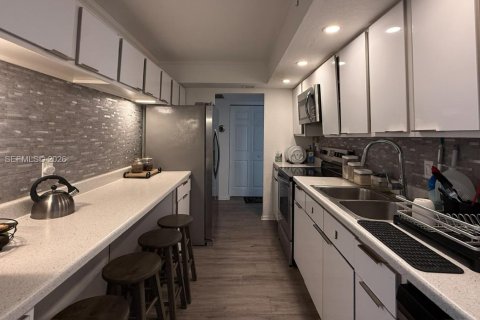 Купить кондоминиум в Лодерхилл, Флорида 2 спальни, 106.65м2, № 1974591 - фото 12