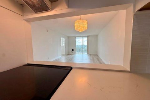 Copropriété à louer à Boca Raton, Floride: 2 chambres, 97.55 m2 № 2431416 - photo 2