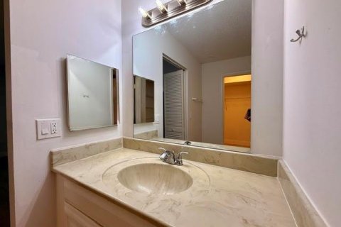 Copropriété à louer à Boca Raton, Floride: 2 chambres, 97.55 m2 № 2431416 - photo 6