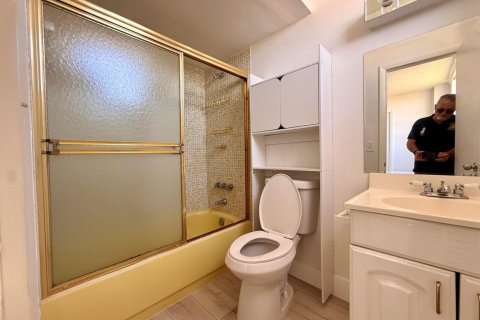 Copropriété à louer à Boca Raton, Floride: 2 chambres, 97.55 m2 № 2431416 - photo 11