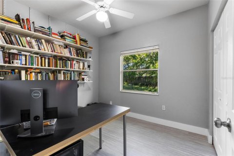Casa en venta en Gainesville, Florida, 4 dormitorios, 176.14 m2 № 1598086 - foto 19