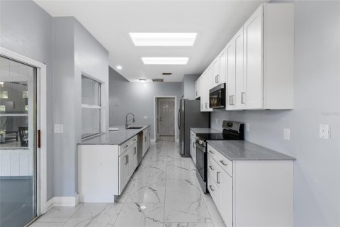 Casa en venta en Gainesville, Florida, 4 dormitorios, 176.14 m2 № 1598086 - foto 10