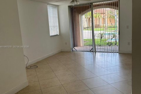 Condo in Coconut Creek, Florida, 1 bedroom  № 2060887 - photo 4