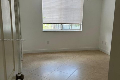 Condo in Coconut Creek, Florida, 1 bedroom  № 2060887 - photo 10