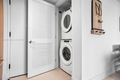 Copropriété à vendre à Miami, Floride: 1 chambre, 54.25 m2 № 1950621 - photo 14