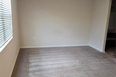 House in MATTIE POINTE in Auburndale, Florida 4 bedrooms, 179.86 sq.m. № 2208027 - photo 20
