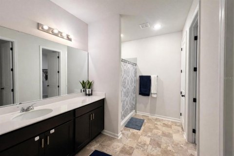 House in MATTIE POINTE in Auburndale, Florida 4 bedrooms, 179.86 sq.m. № 2208027 - photo 19