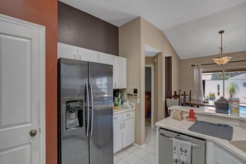 Купить виллу или дом в Тампа, Флорида 10 комнат, 173.26м2, № 2225055 - фото 12