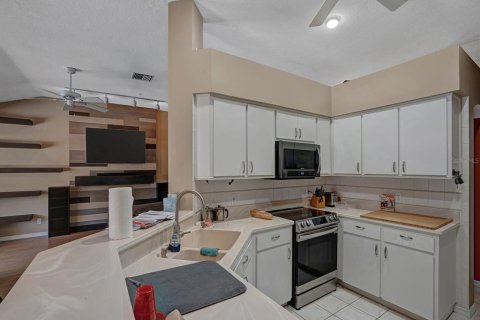 Купить виллу или дом в Тампа, Флорида 10 комнат, 173.26м2, № 2225055 - фото 11
