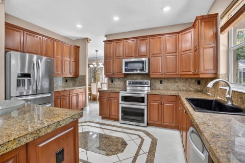 House in Miramar, Florida 5 bedrooms, 362.41 sq.m. № 2191429 - photo 5