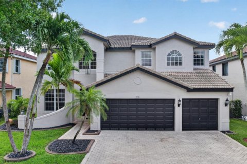 House in Miramar, Florida 5 bedrooms, 362.41 sq.m. № 2191429