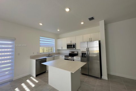 Touwnhouse à louer à Homestead, Floride: 3 chambres № 1995820 - photo 4