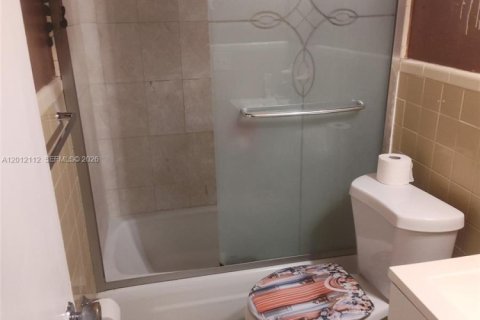 Condominio en alquiler en Delray Beach, Florida, 2 dormitorios, 72.19 m2 № 2075126 - foto 4