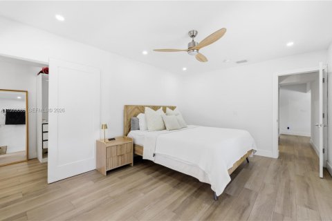 Снять в аренду виллу или дом в Майами-Шорс, Флорида 4 спальни, 195.93м2, № 2060779 - фото 30