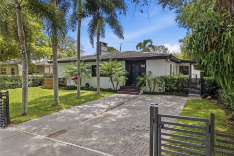 Снять в аренду виллу или дом в Майами-Шорс, Флорида 4 спальни, 195.93м2, № 2060779 - фото 11