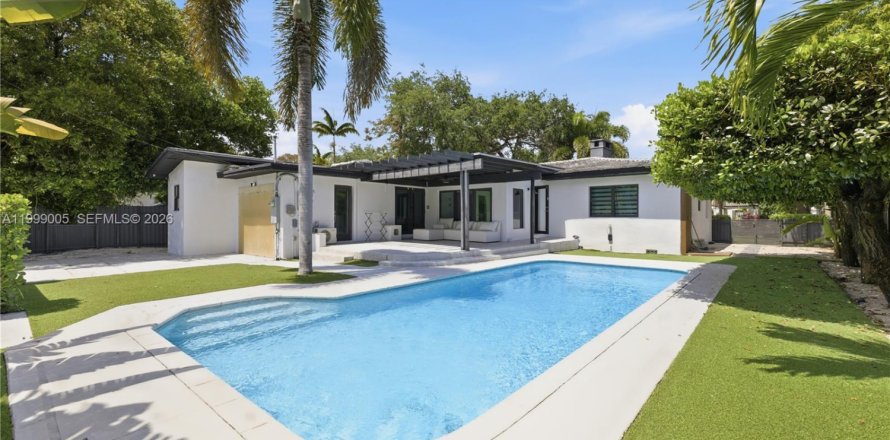 Дом в Майами-Шорс, Флорида 4 спальни, 195.93м2 № 2060779