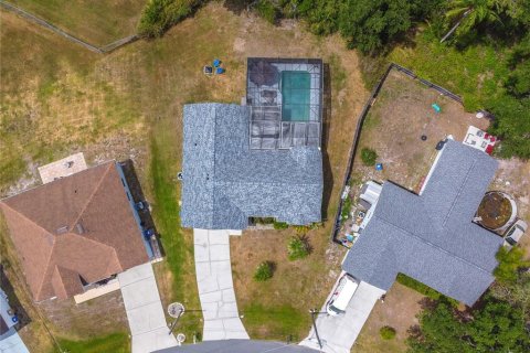 Casa en venta en Kissimmee, Florida, 3 dormitorios, 161.93 m2 № 1725417 - foto 2