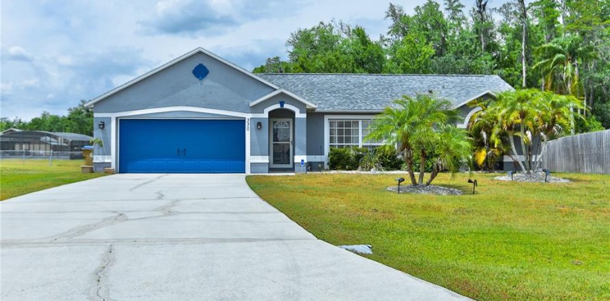 Casa en Kissimmee, Florida 3 dormitorios, 161.93 m2 № 1725417