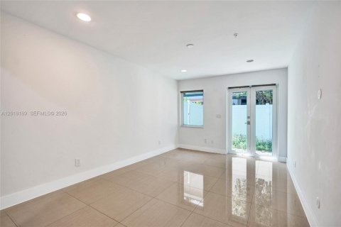 Touwnhouse à louer à Fort Lauderdale, Floride: 3 chambres, 223.99 m2 № 2169435 - photo 19