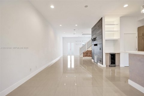 Touwnhouse à louer à Fort Lauderdale, Floride: 3 chambres, 223.99 m2 № 2169435 - photo 4